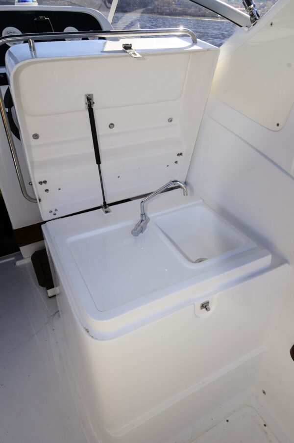 Saver 750 Cabin Sport Nautic Service Lago Di Garda Lavello3